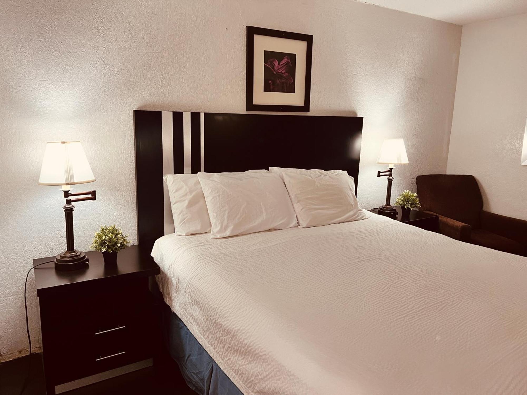 Travelodge By Wyndham Valleyfair Shakopee Bagian luar foto