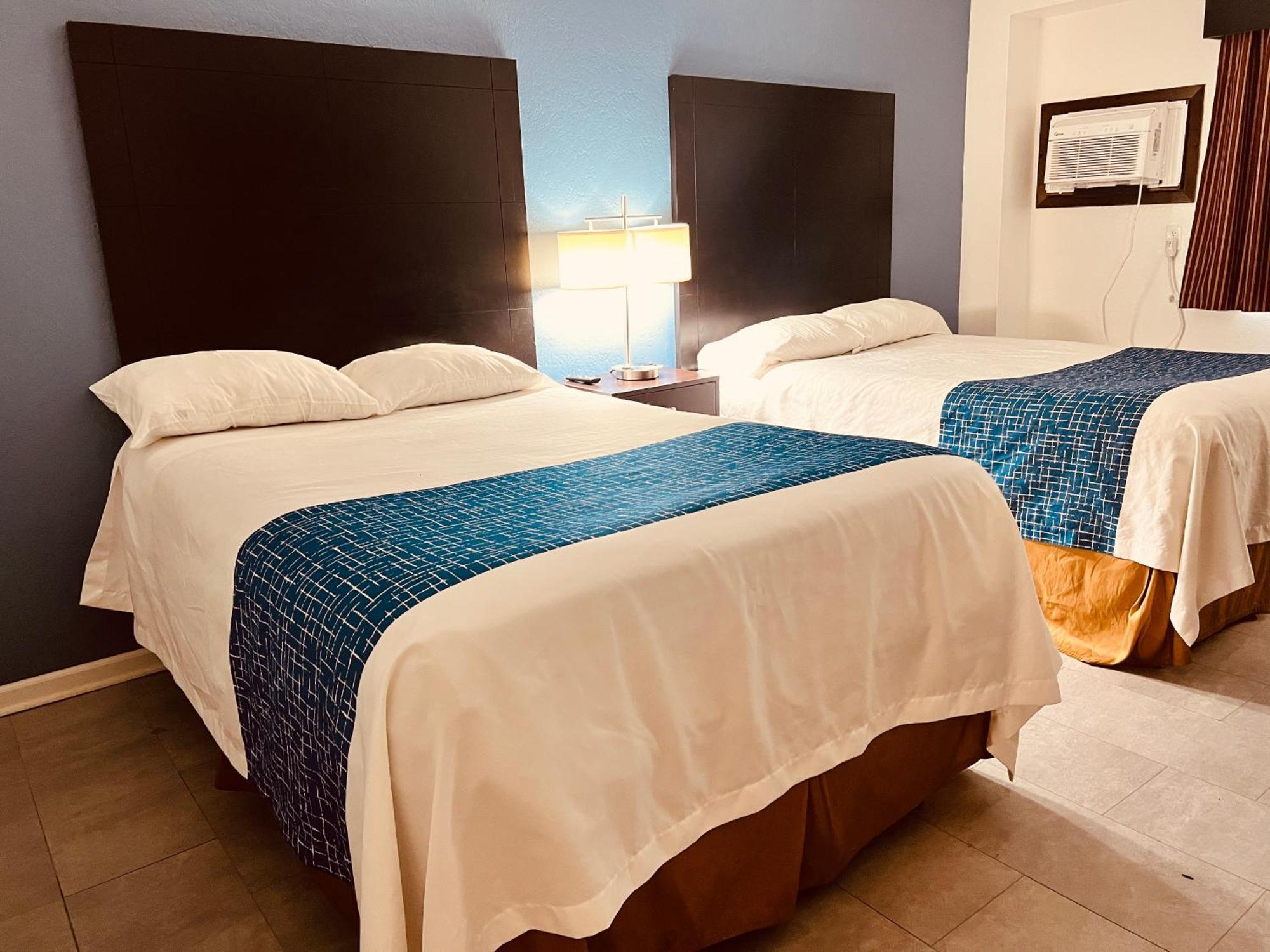Travelodge By Wyndham Valleyfair Shakopee Bagian luar foto