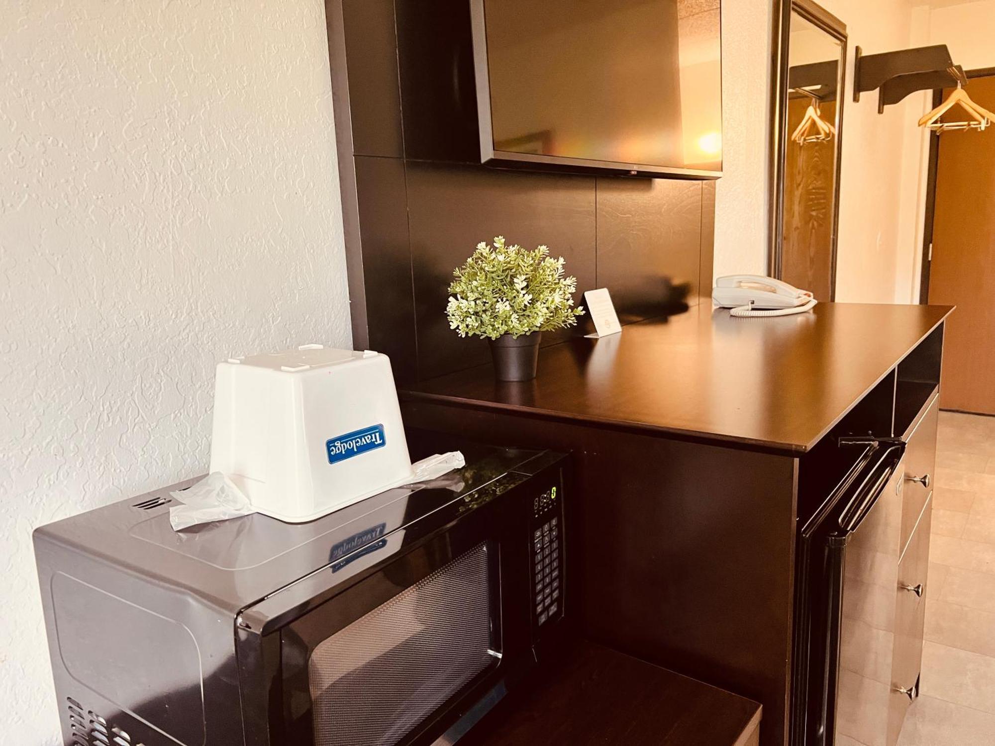 Travelodge By Wyndham Valleyfair Shakopee Bagian luar foto