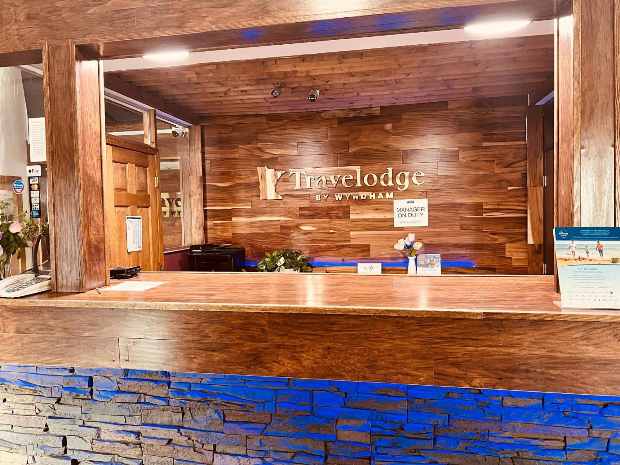 Travelodge By Wyndham Valleyfair Shakopee Bagian luar foto