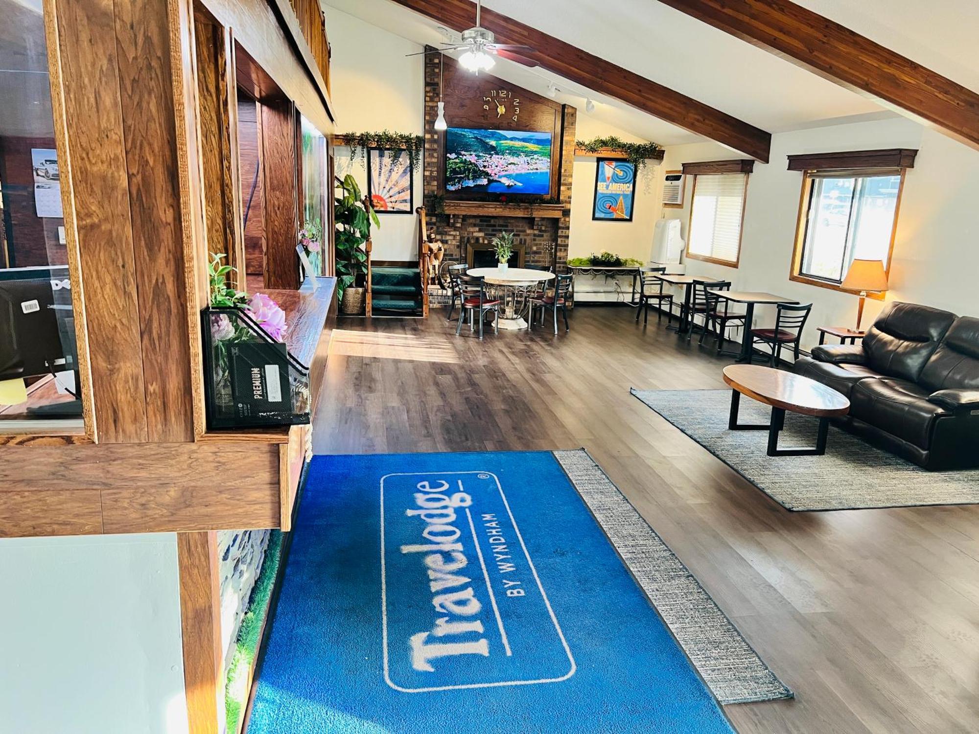 Travelodge By Wyndham Valleyfair Shakopee Bagian luar foto