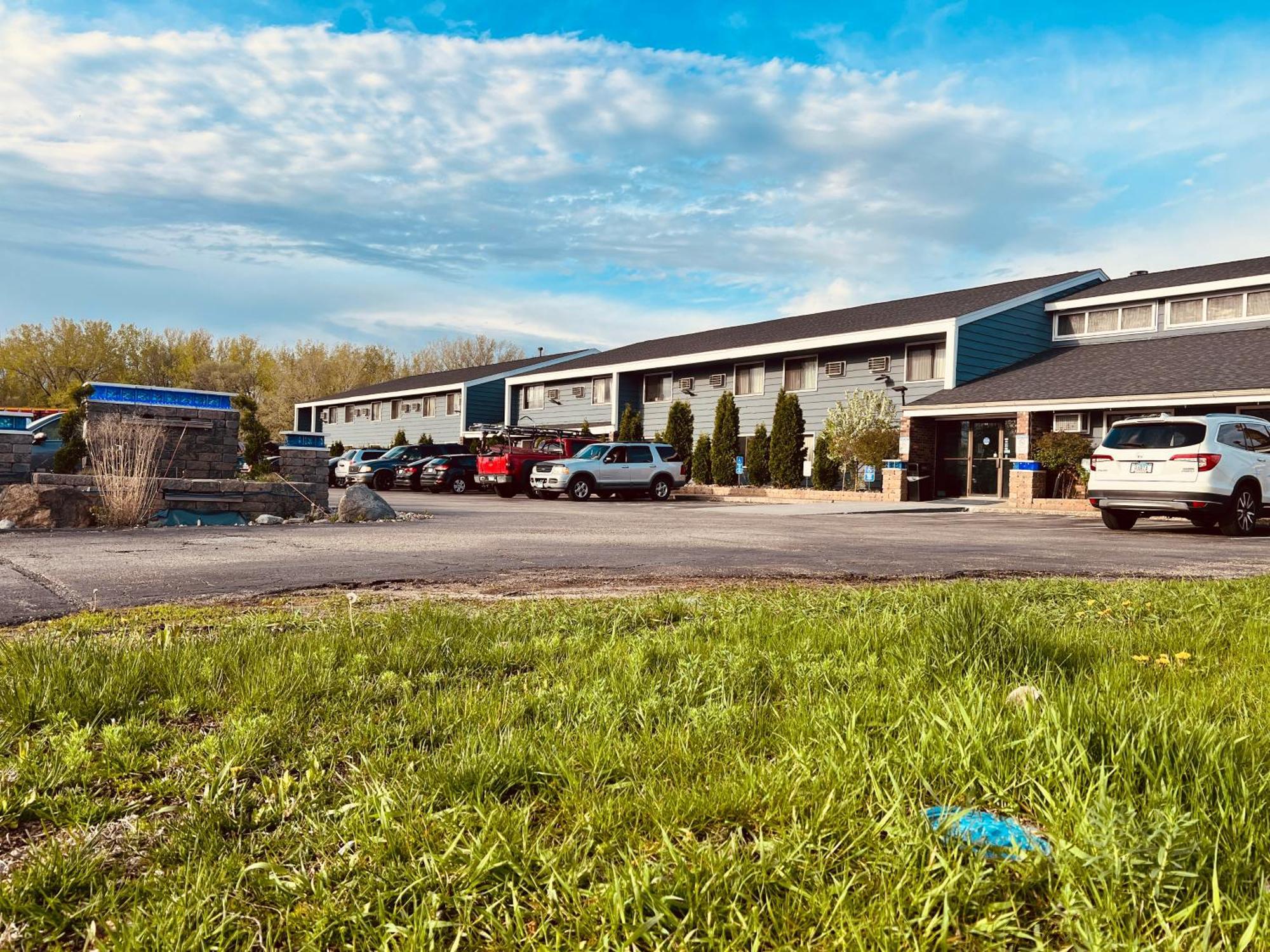 Travelodge By Wyndham Valleyfair Shakopee Bagian luar foto